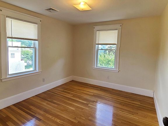 5th image of 71 Scammell St #2