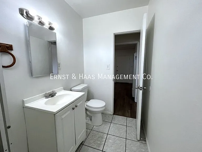 2921 E Artesia Blvd #4 — Photo 7