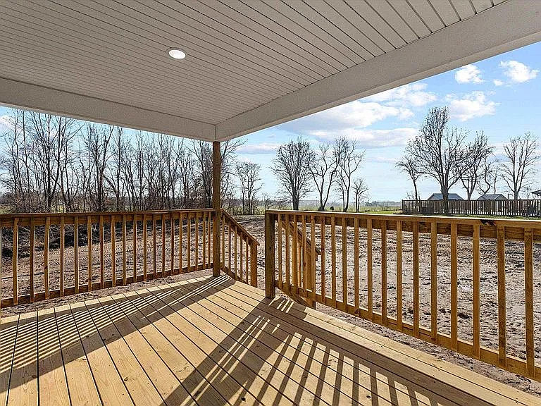 1 Ridgeview Dr — Photo 3