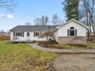 2120 Seymour Lake Rd, Ortonville, MI