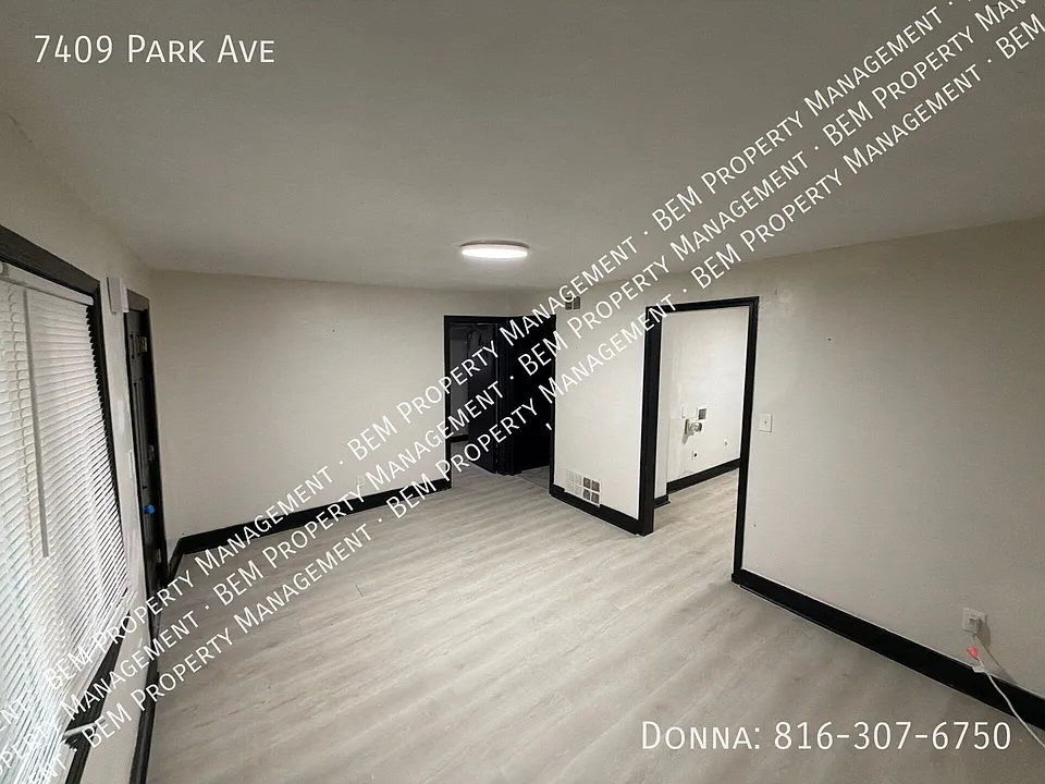 7409 Park Ave