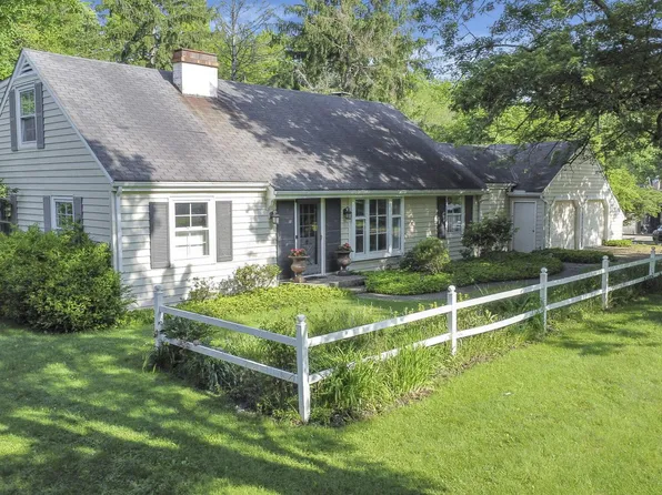 111 Highgate Rd, Granville, OH 43023