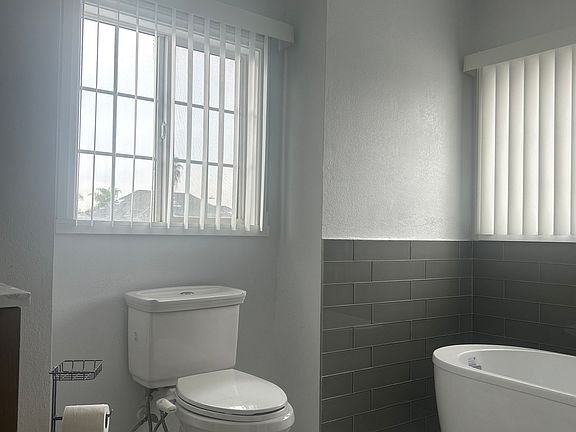 4th image of 10822 Croesus Ave #12
