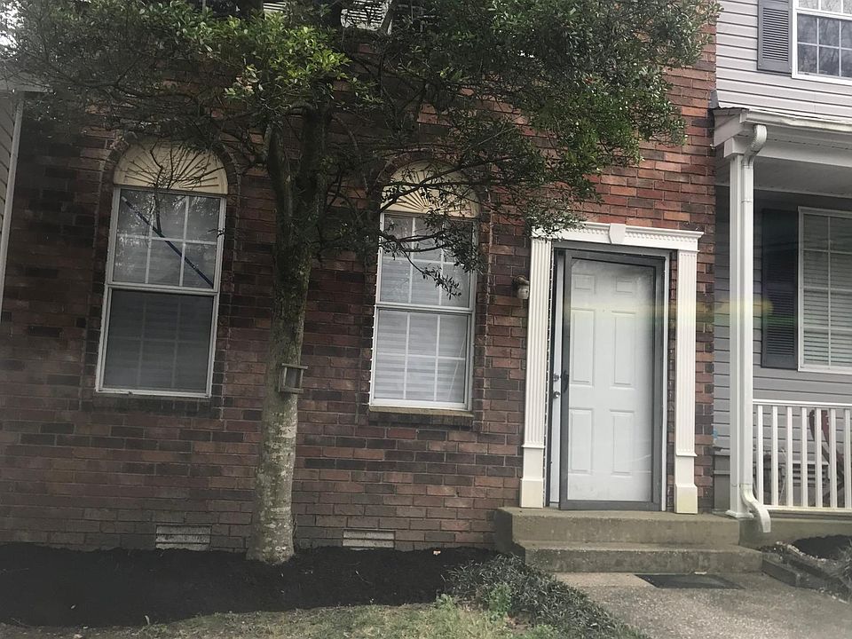 1st image of 211 Oak Grove Dr #Pet