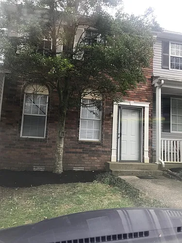 211 Oak Grove Dr #PET Photo 1