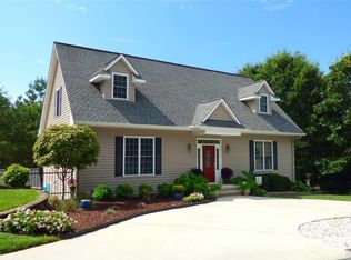 925 36th Ave NW, Hickory, NC 28601