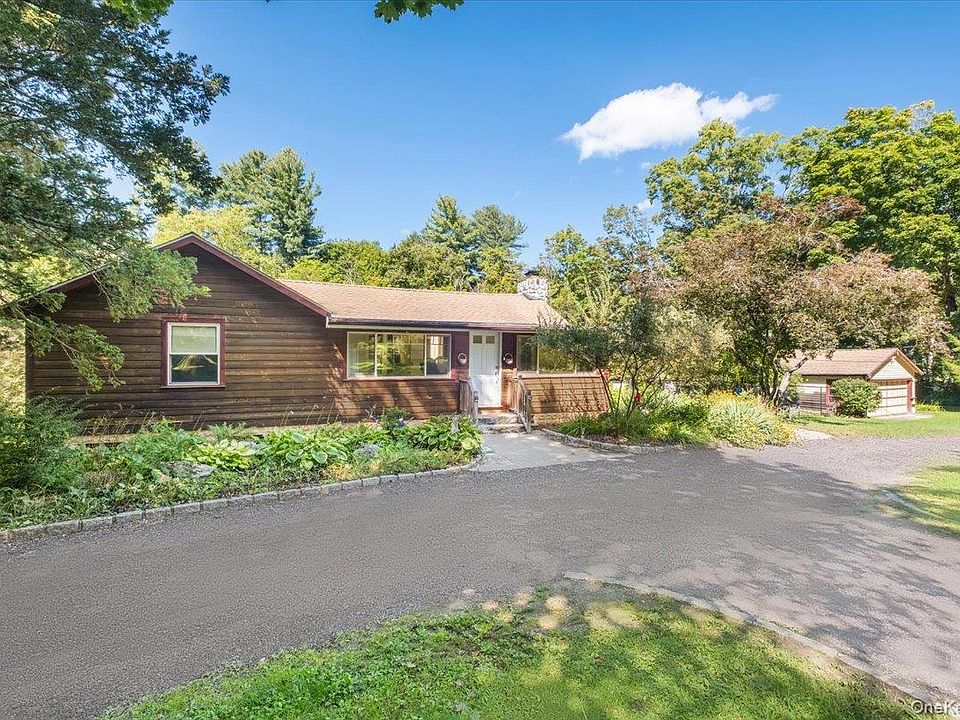 1st image of 291 Peekskill Hollow Road