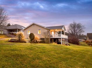 735 Winesap Cir, Howard, OH 43028