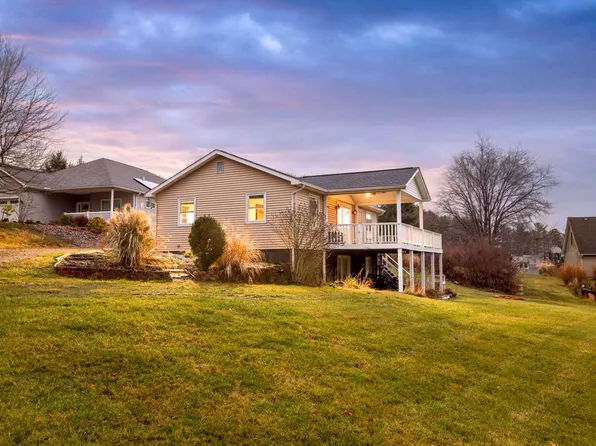 735 Winesap Cir, Howard, OH 43028