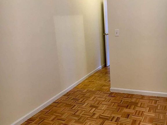 3rd image of 3814 Astoria Blvd APT 8