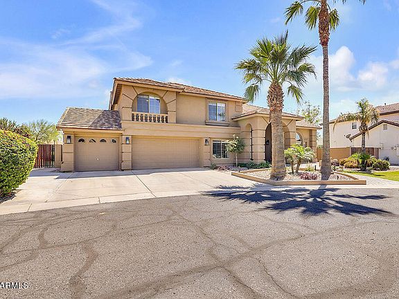 3rd image of 1715 E MEAD Drive
