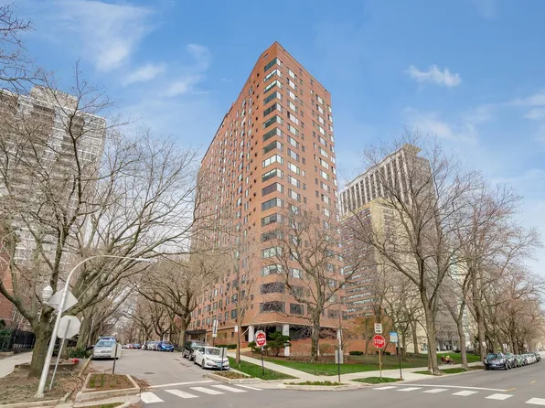 3100 N Lake Shore Dr APT 1906, Chicago, IL 60657
