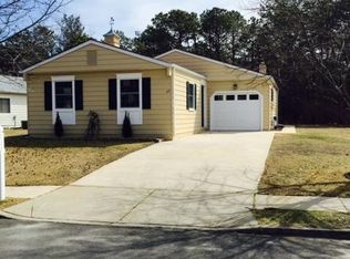 63 Chesterfield Ln, Toms River, NJ 08757