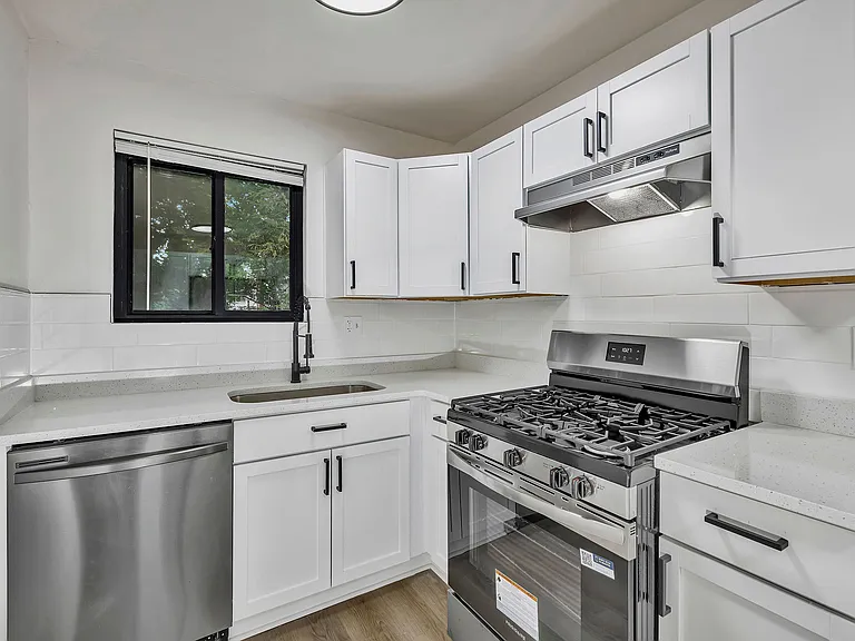 2535 Lysle Ln #5A — Photo 7