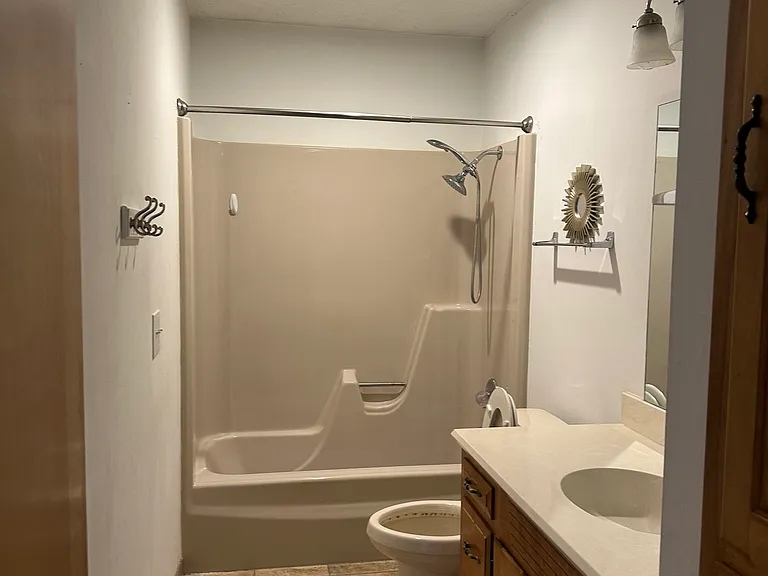 1405 SE Sunrise St #1405 — Photo 8
