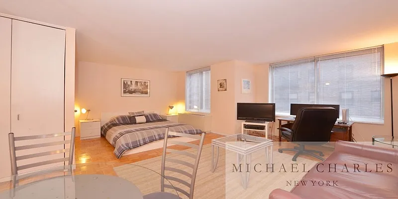 Rented by Michael Charles New York | media 29