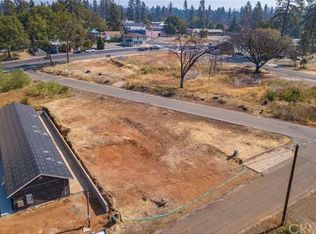 597 Oakwood Ln, Paradise, CA 95969