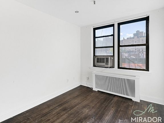 2nd image of 200 E 81st St APT 3a