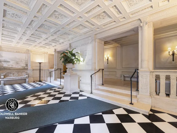 580 Park Avenue image 18 of 19