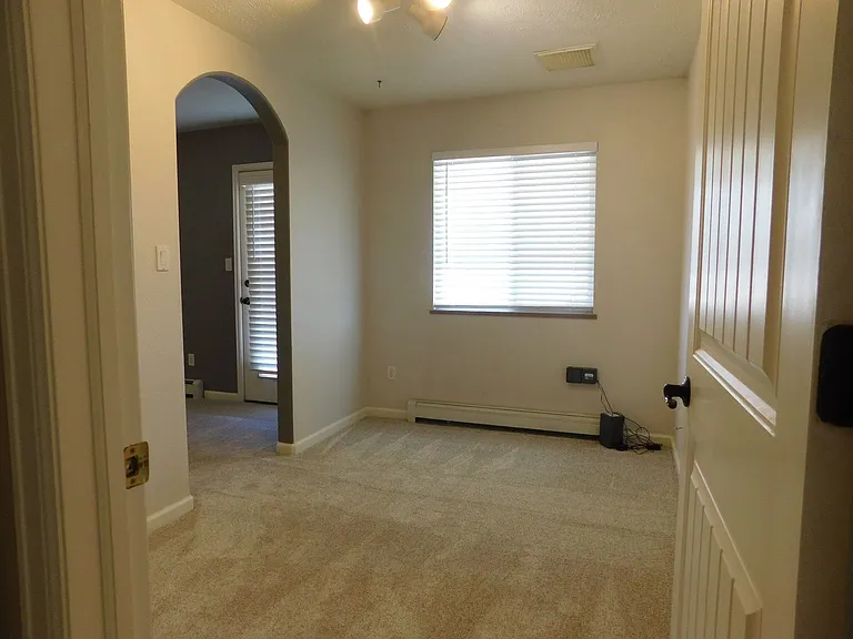 502 Garnet Dr — Photo 12