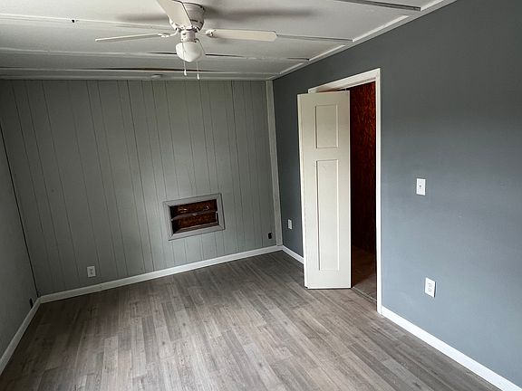 5th image of 132 S Park Ave #B