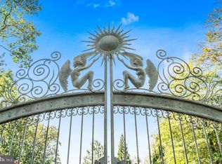 5 Garibaldi Dr, Voorhees, NJ 08043