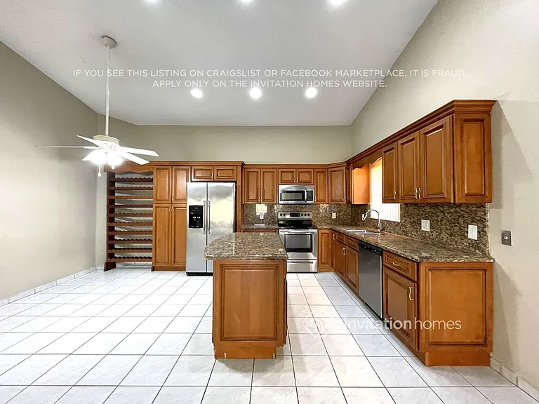 14272 SW 52nd St — Photo 8