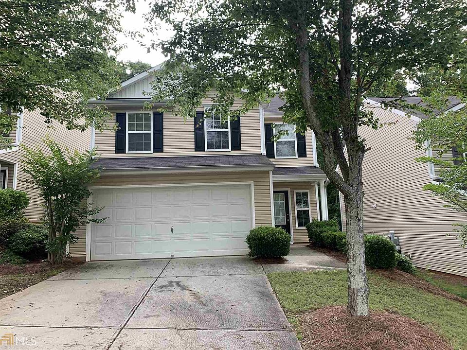 2nd image of 2810 Mayfair Dr