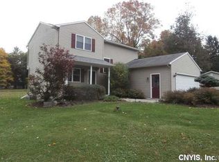 102 Olympic Dr, Elbridge, NY 13060