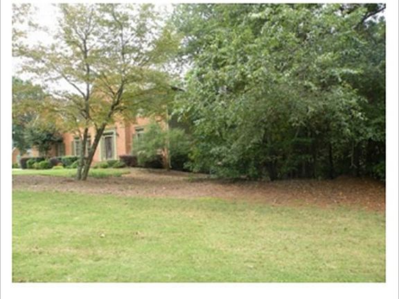 3rd image of 602 Stillwood Dr