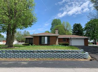 12 Richard St, Waterloo, IL 62298