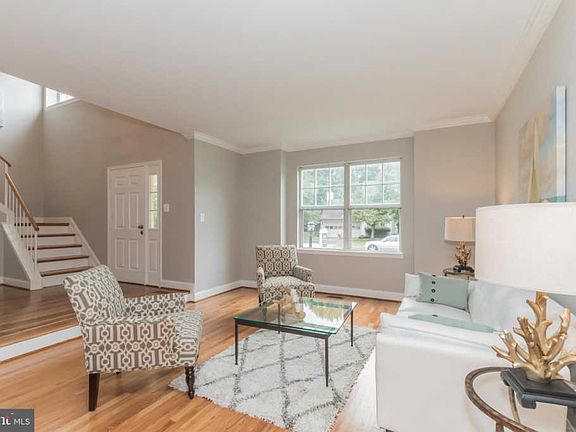 4th image of 14350 Jacob Ln