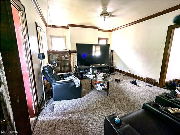 5th image of 17812 E Park Dr