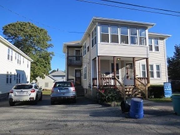 2nd image of 14 Kent St #1