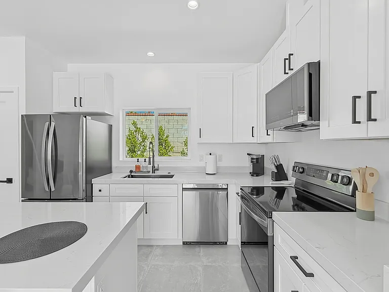 ADU Full Kitchen
