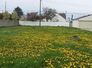 32089 Ruehle Ave, Warren, MI 48093