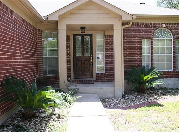 3rd image of 1801 Woodland Dr