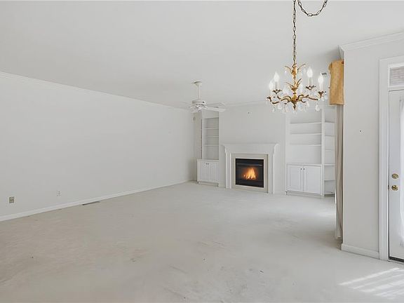5th image of 1728 Honorary Ct