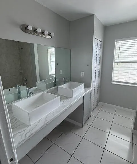 11449 NW 35th St — Photo 25