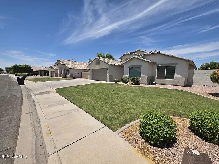 2442 E Nathan Way — Photo 26