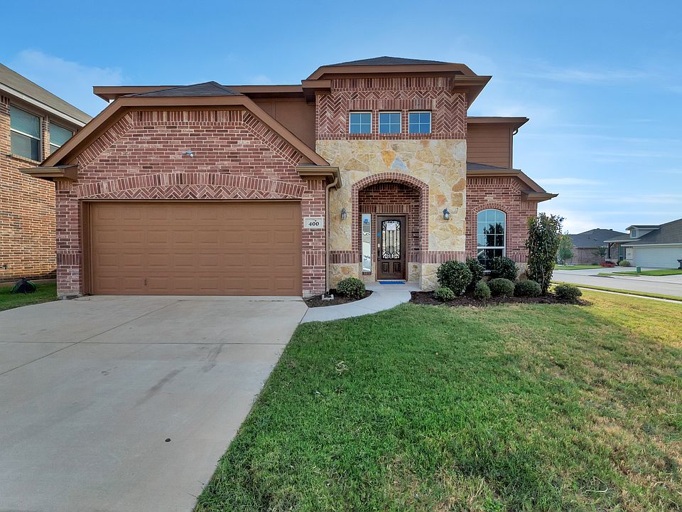 1st image of 400 Stone Crossing Ln