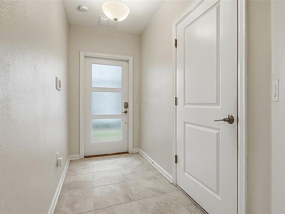 5th image of 787 Ocean Course Ave