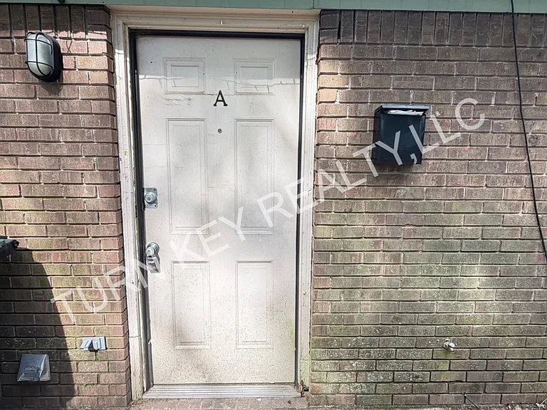 8144 Rugby Ave #A — Photo 11