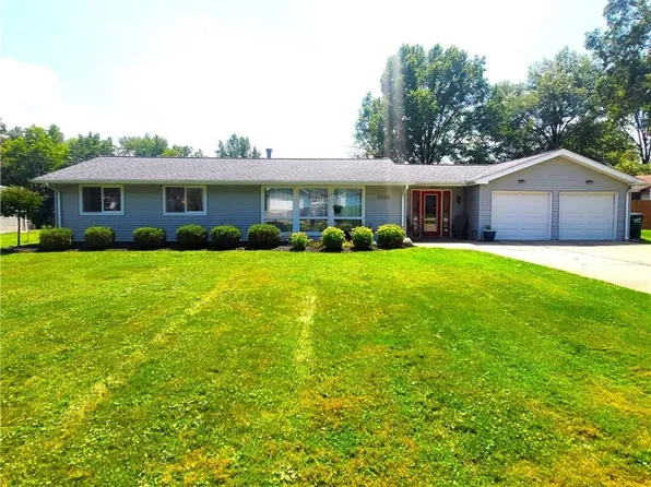 7770 Crestwood Ln, Northfield, OH 44067