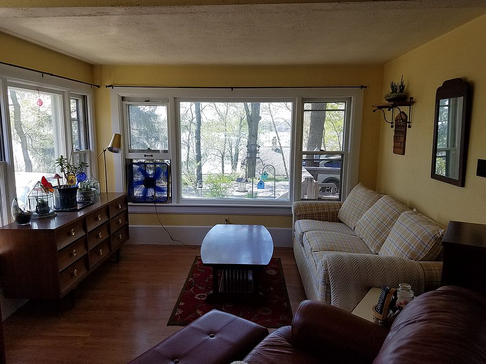 1st image of 14121 Lake Shore Dr