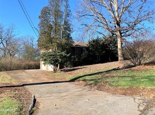 9709 Tunbridge Ln, Knoxville, TN 37922