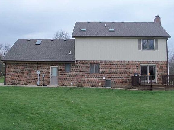 3rd image of 1680 Wellington Ct