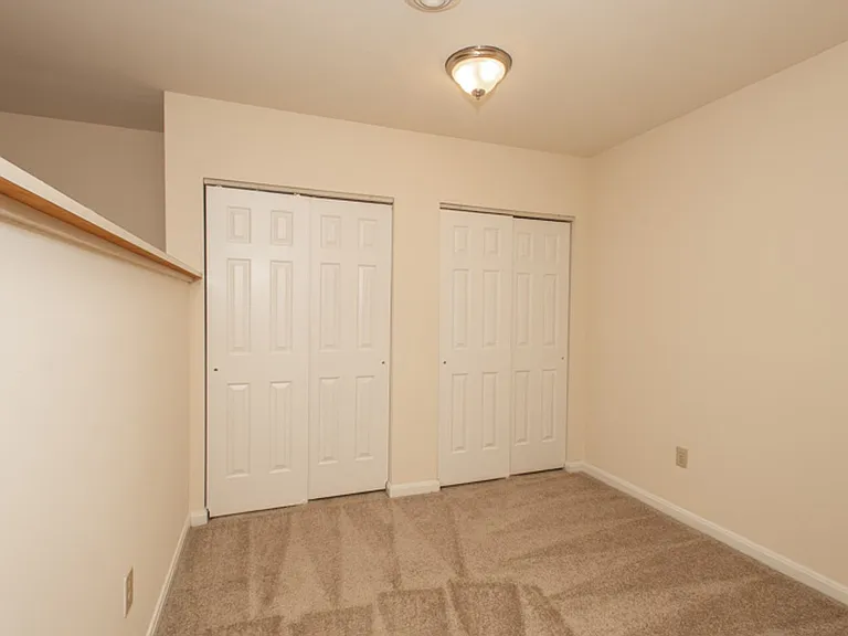 Walk to UC & UC Medical | 1BR/2BR Apartments — Photo 53