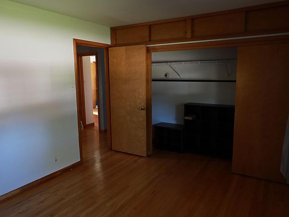 2nd image of 3106 Brentwood Dr