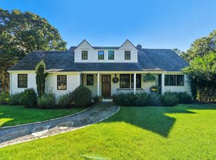 27 Clambelly Rd, Chilmark, MA 02535
